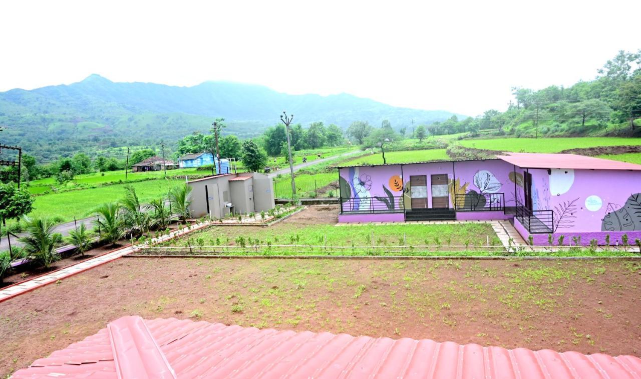 Hotel Sahyadri And *